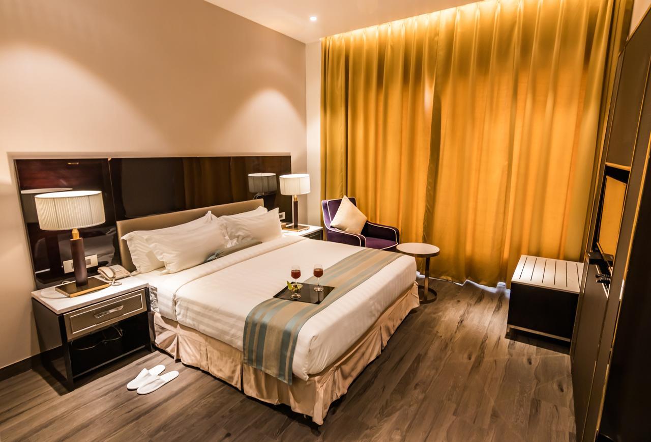 Amara Gateway Hotel Murádábád Kültér fotó