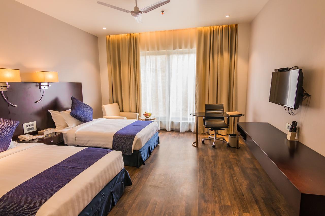 Amara Gateway Hotel Murádábád Kültér fotó